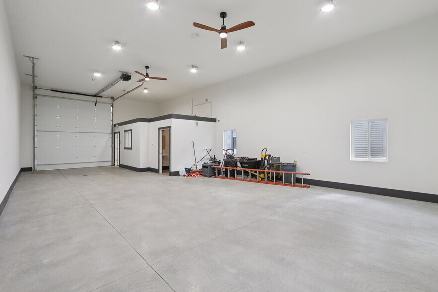 More Photos Of 407 Wengel dr, Reedsburg Light Manufacturing For Lease