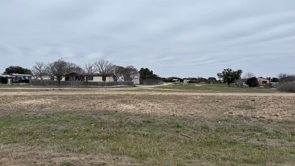 More Photos Of 4077 Highway 16 S, Bandera Land For Lease