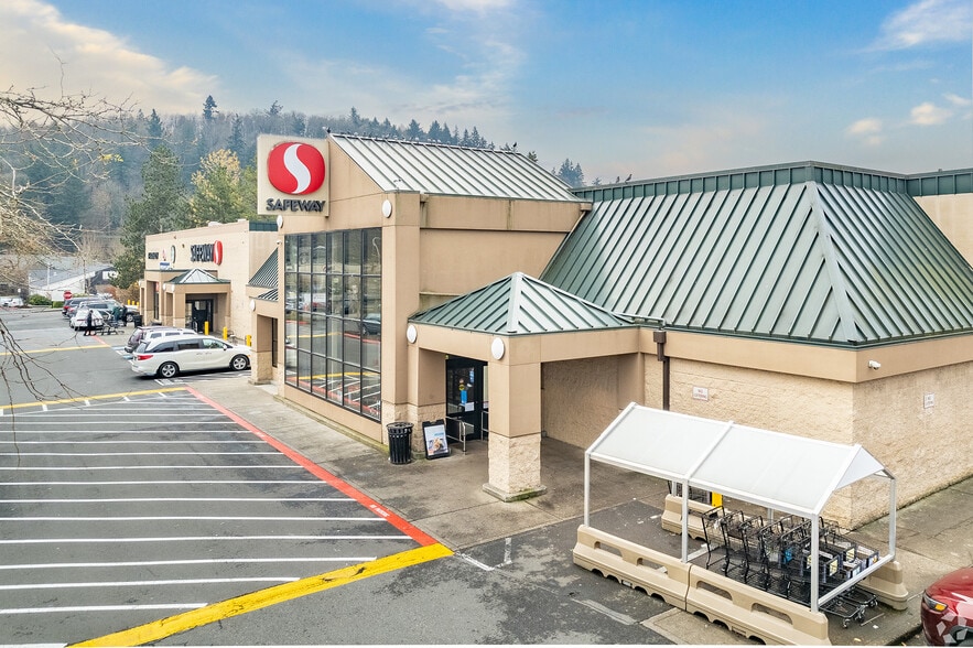 More Photos Of 901-999 SW Highland Dr, Gresham General Retail For Lease