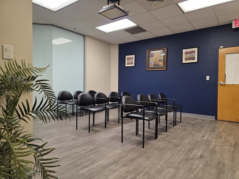 More Photos Of 2100 Aloma Ave, Winter Park Medical For Lease