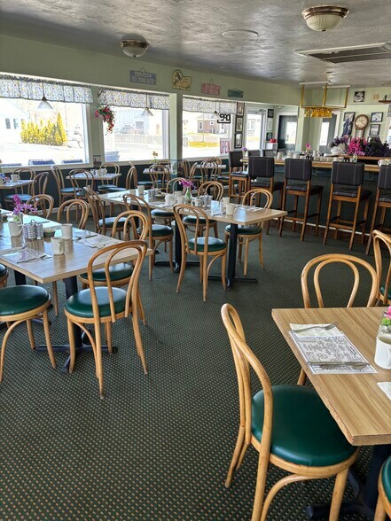 More Photos Of 451 Main St, Dennis Port Restaurant For Sale
