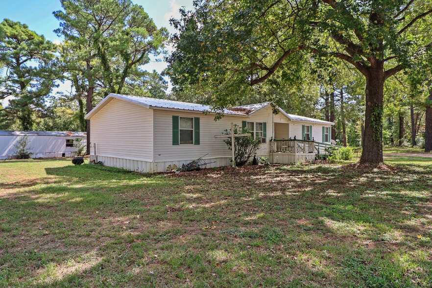 More Photos Of , Grapeland Unknown For Sale