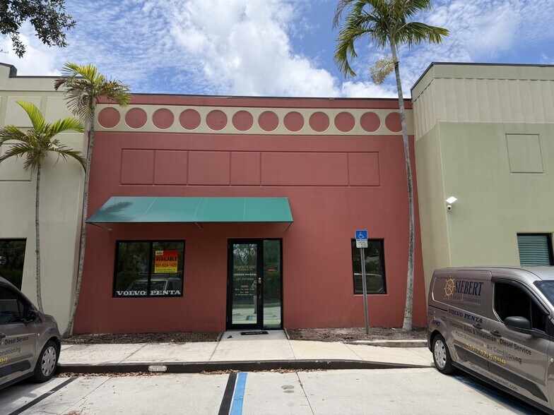 More Photos Of 2875 Jupiter Park Dr, Jupiter Light Manufacturing For Lease