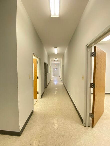 More Photos Of 1419 Chapman Hwy, Sevierville Light Distribution For Lease