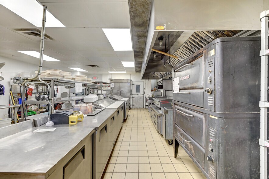More Photos Of 3325 Ridge Rd, Lansing General Retail For Sale