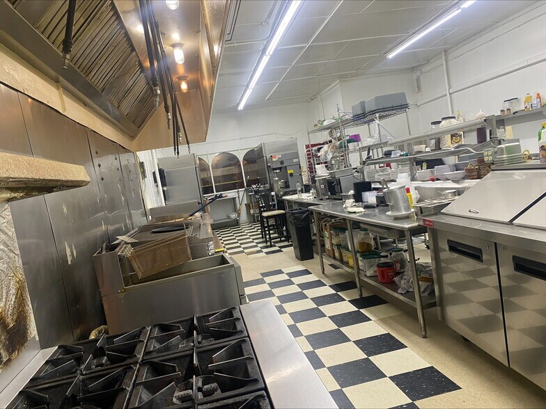 More Photos Of 207 S 3rd St, Laramie Restaurant For Sale