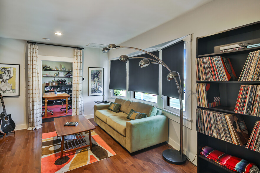 More Photos Of 4360 W Sunset Blvd, Los Angeles Storefront Retail Office For Sale