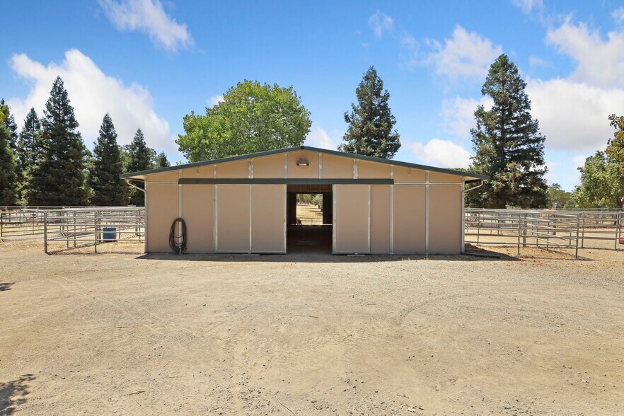 More Photos Of 24521 N McIntire Rd, Clements Land For Sale