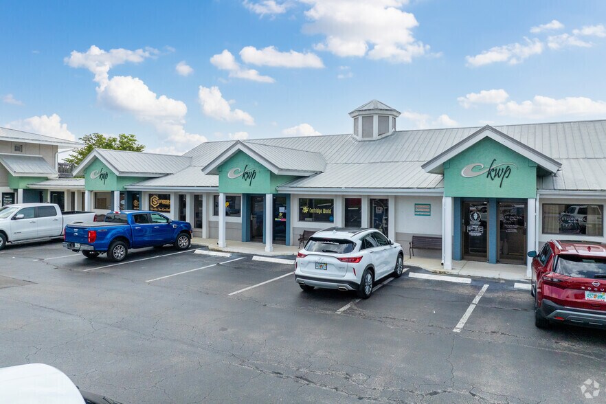 Primary Photo Of 13141 McGregor Blvd, Fort Myers Storefront Retail Office For Lease