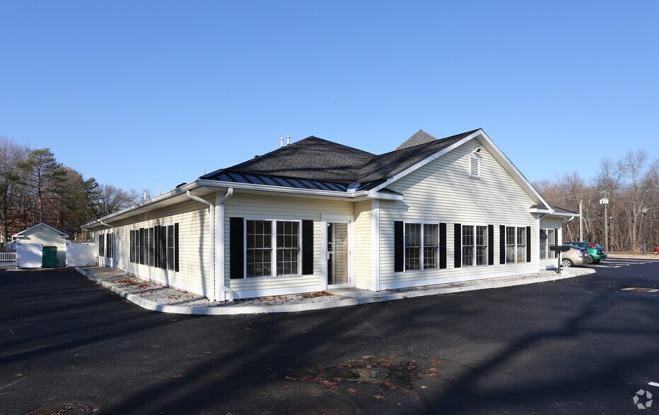 More Photos Of 1090 Meriden Waterbury Tpke, Cheshire Medical For Sale