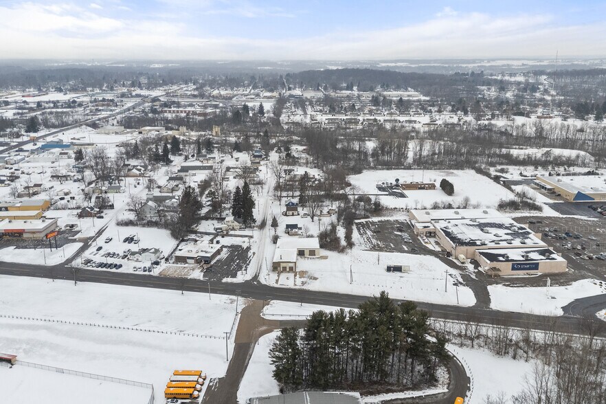 More Photos Of 922 W Fourth St, Mansfield Warehouse For Lease