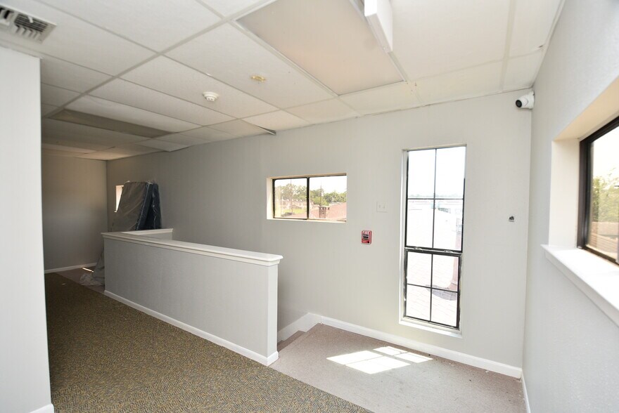More Photos Of 736 Wilson Rd, Humble Medical For Lease