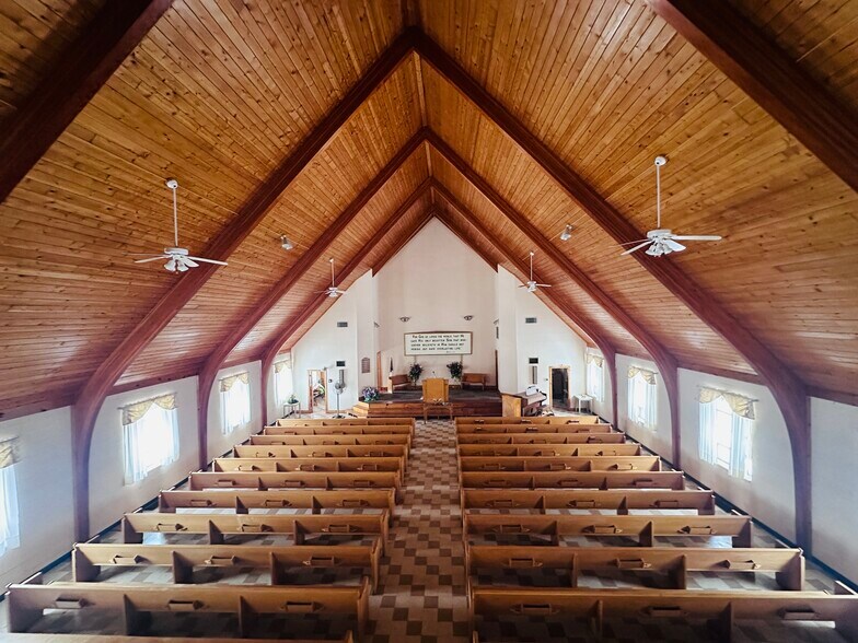More Photos Of 8620 Wornall, Kansas City Religious Facility For Sale
