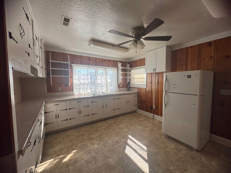 More Photos Of 8385 AL Highway 144, Alexandria Office Residential For Sale