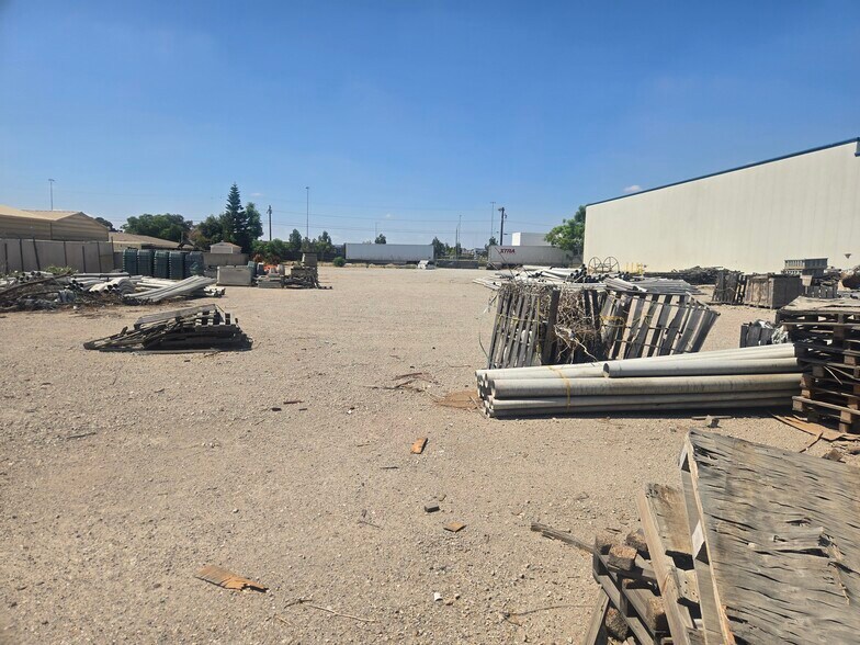 More Photos Of 10409 Alder Ave, Bloomington Warehouse For Sale