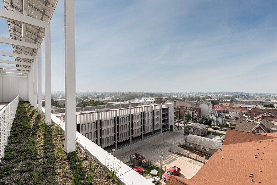 More Photos Of 500 S Clinton St, Iowa City Office Residential For Lease