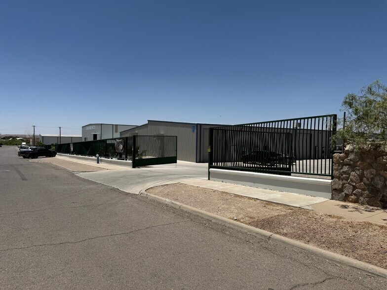 More Photos Of 141 El Chanate Dr, Canutillo Service For Lease