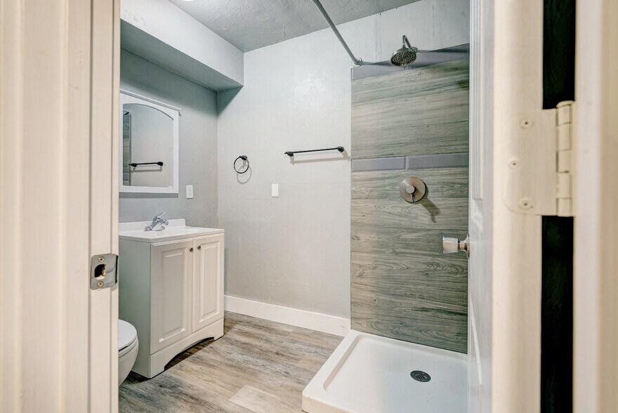 More Photos Of 2108 SW 51st St, Oklahoma City Apartments For Sale