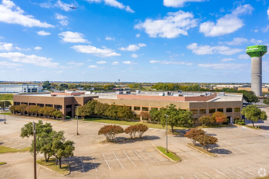 More Photos Of 1801 Valley View Ln, Farmers Branch Office For Lease