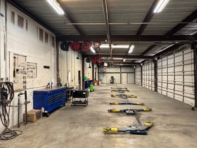 More Photos Of 4608 Rudnick Ct, Bakersfield Auto Dealership For Lease