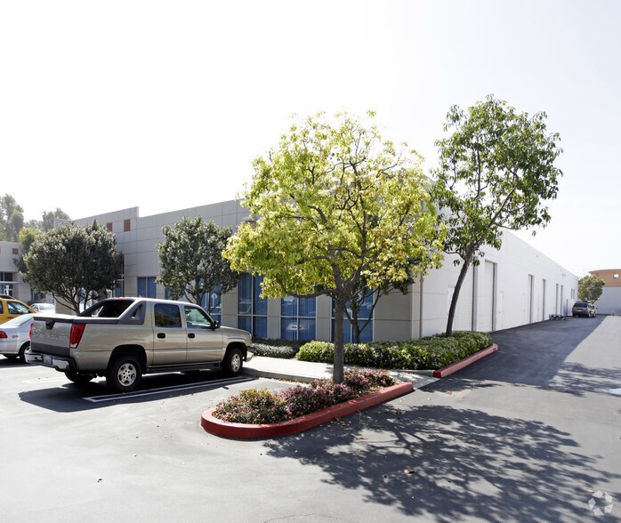 More Photos Of 20984 Bake Pky, Lake Forest Unknown For Lease