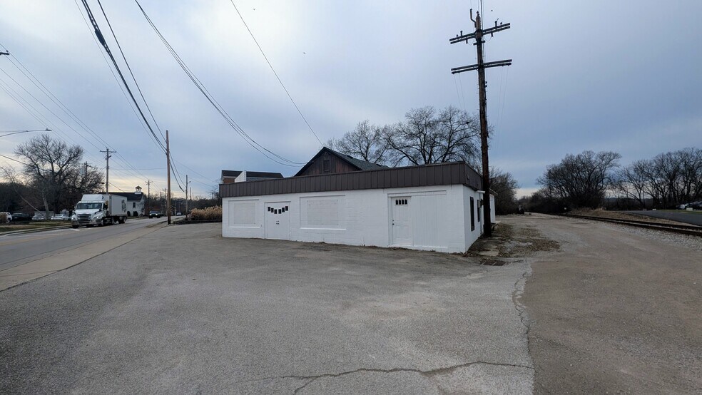 More Photos Of 3619 Church St, Newtown Warehouse For Lease