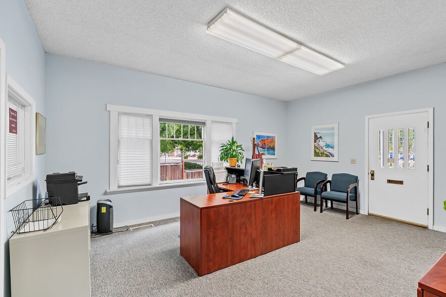 More Photos Of 1313 College Ave, Santa Rosa Office For Sale