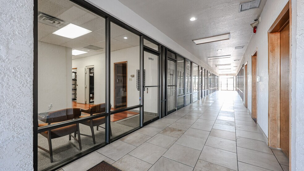 More Photos Of 9460 W Peoria Ave, Peoria Office For Sale