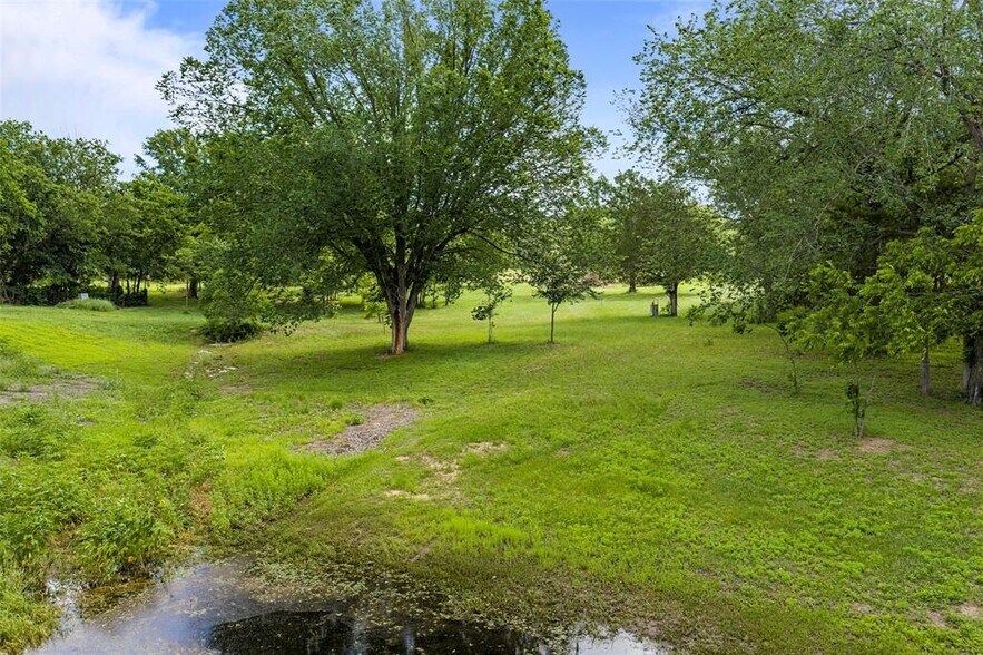More Photos Of TBD Belton Street, McDade Land For Sale
