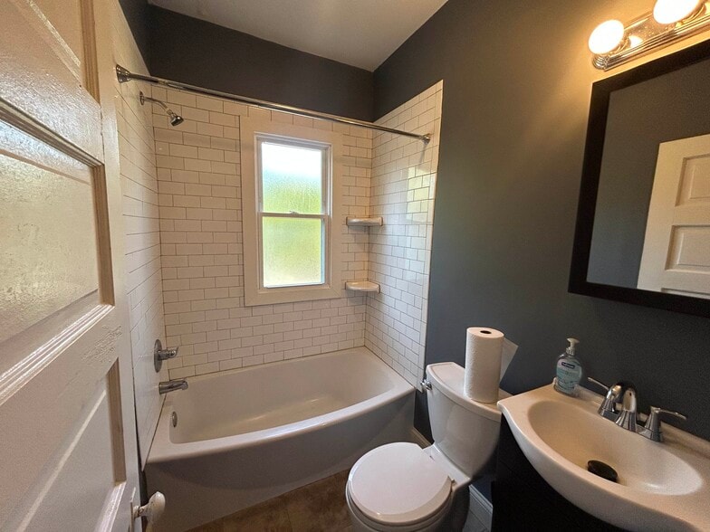 More Photos Of 4309 Clinton Ave, Cleveland Apartments For Sale