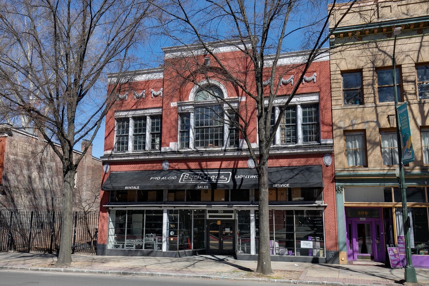 More Photos Of 310 W Broad St, Richmond Storefront For Sale