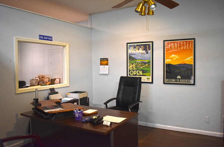 More Photos Of 5517 Charlotte Pike, Nashville Freestanding For Lease