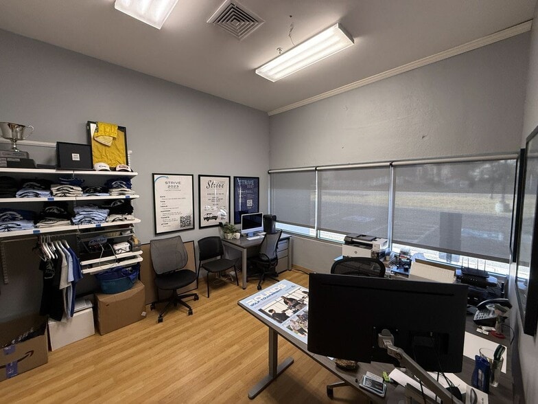 More Photos Of 802-886 E 78th Ave, Denver Warehouse For Sale