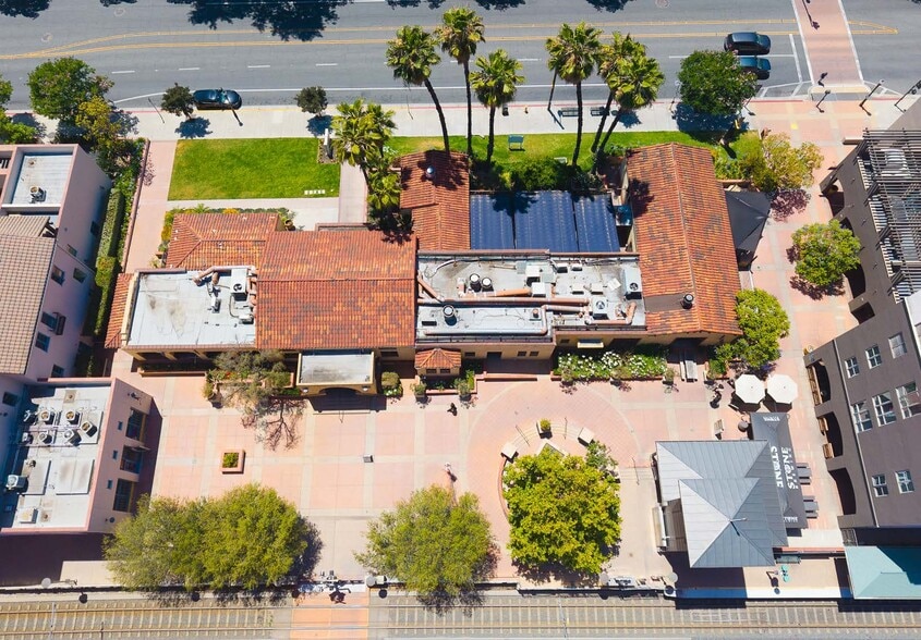 More Photos Of 260 S Raymond Ave, Pasadena Freestanding For Lease