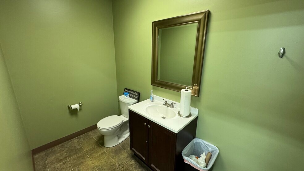 More Photos Of 958 N Penn St, Allentown Warehouse For Sale