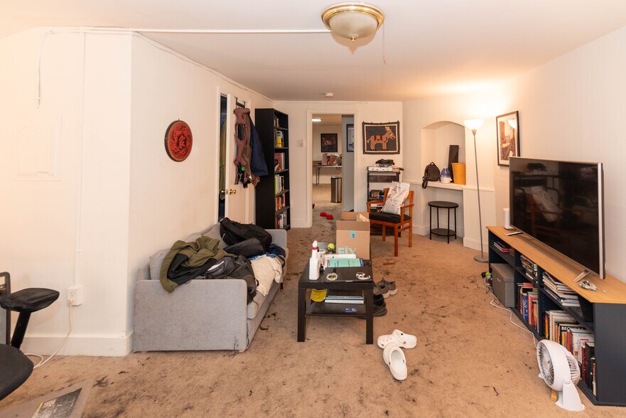 More Photos Of 50 W Biddle St, Baltimore Apartments For Sale