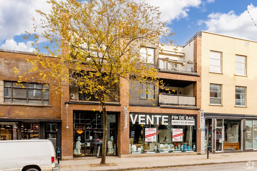 More Photos Of 4441 Boul Saint-Laurent, Montréal General Retail For Sale