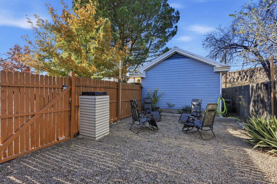 More Photos Of 201 N State St, Fort Davis Hotel For Sale