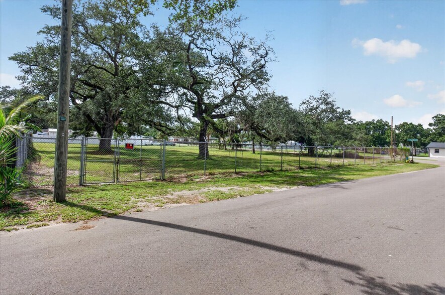 More Photos Of 5311 COLUMBUS, Tampa Land For Sale
