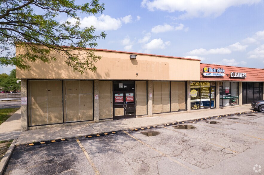 More Photos Of 1736-1790 W Algonquin Rd, Arlington Heights Storefront For Lease