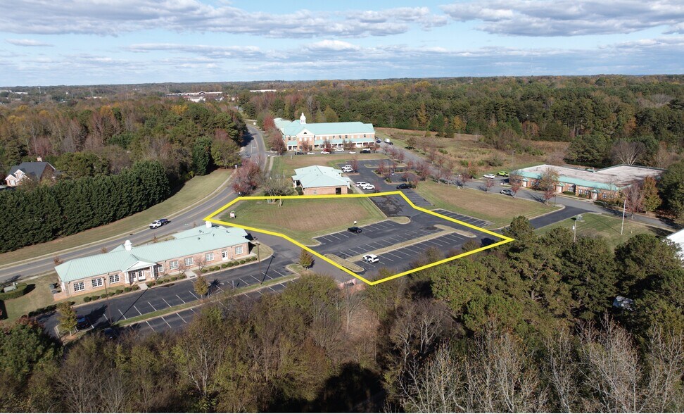 Primary Photo Of 15820 Northcross dr, Huntersville Land For Sale