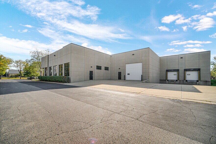 More Photos Of 510 Exchange Ct, Aurora Warehouse For Sale