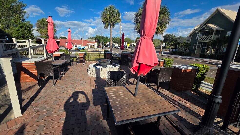 More Photos Of 310 E Tarpon Ave, Tarpon Springs Storefront Retail Residential For Sale