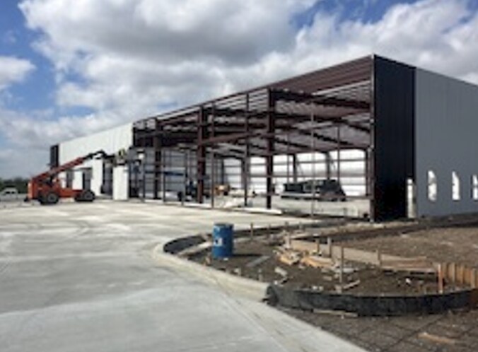 More Photos Of 8511 Maha Ct, Buda Light Distribution For Sale