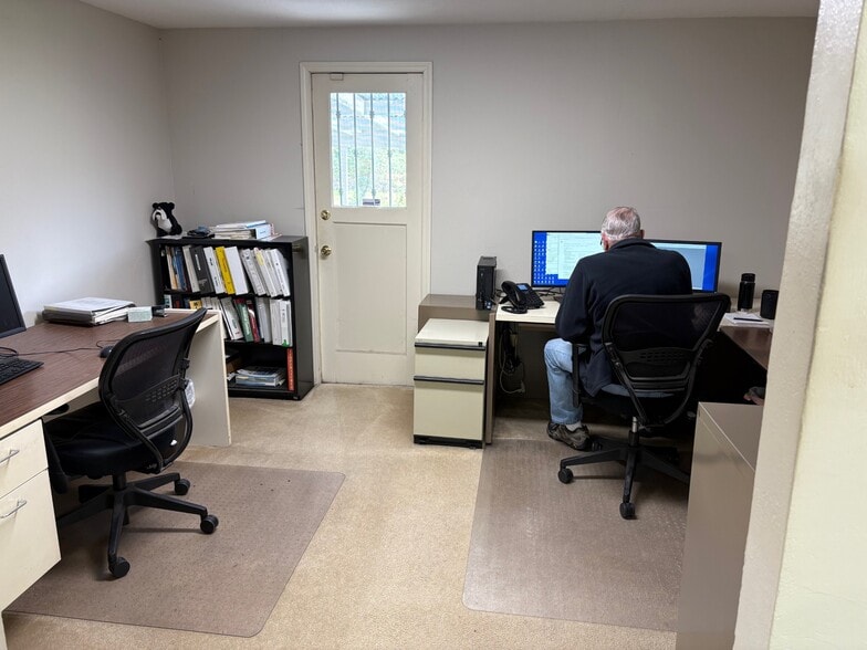 More Photos Of 3307 NE 109th Ave, Vancouver Industrial For Sale