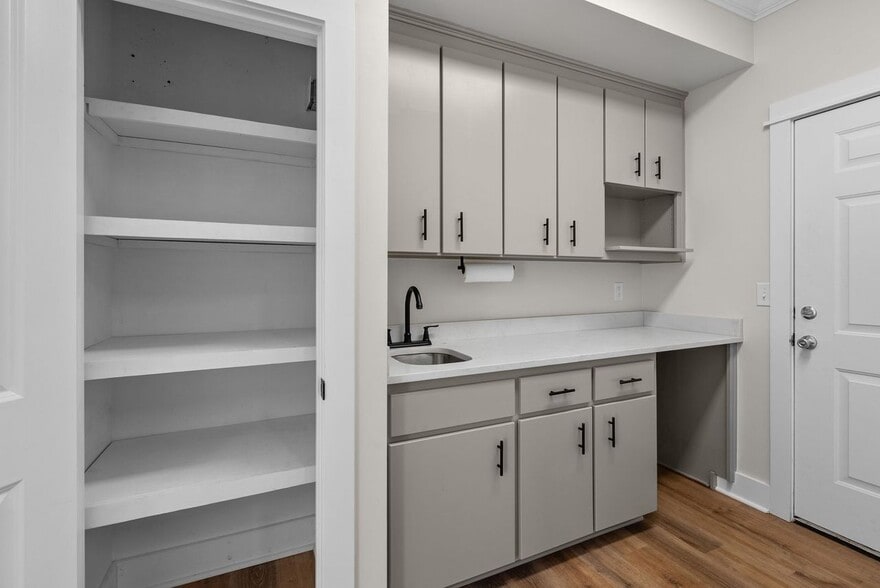More Photos Of 26210 Equity Dr, Daphne Light Distribution For Lease