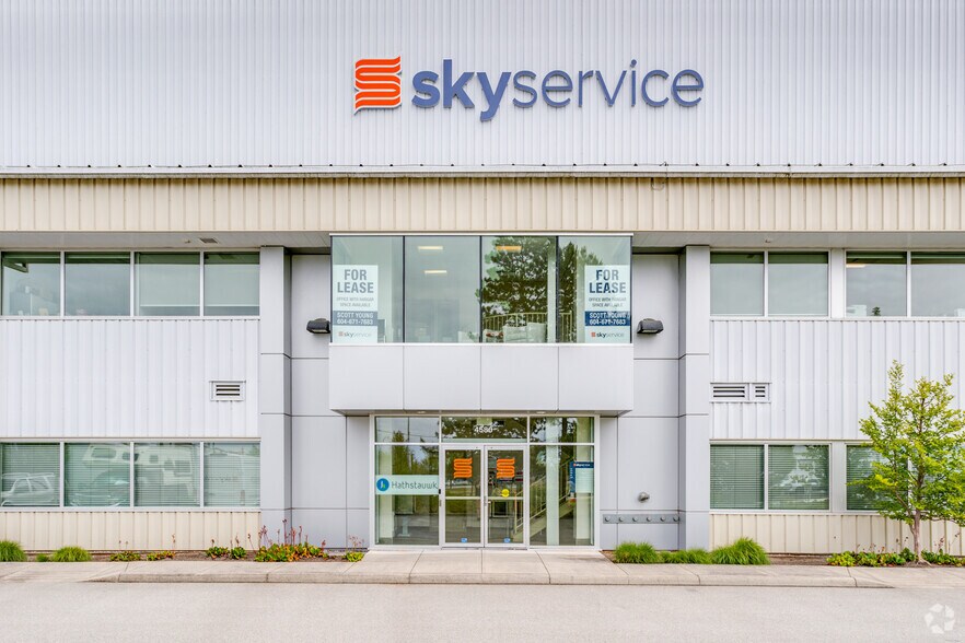 More Photos Of 4580 Cowley Cres, Richmond Airplane Hangar For Lease