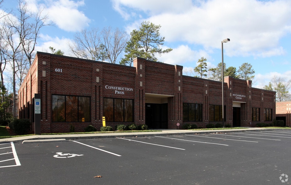 Primary Photo Of 601 Cascade Pointe Ln, Cary Office For Lease