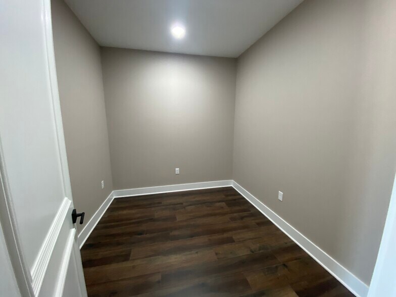 More Photos Of 144 Old Town Blvd N, Argyle Office For Lease