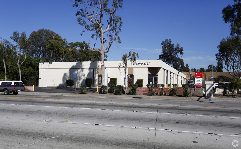 More Photos Of 4715 E Washington Blvd, Commerce Warehouse For Lease